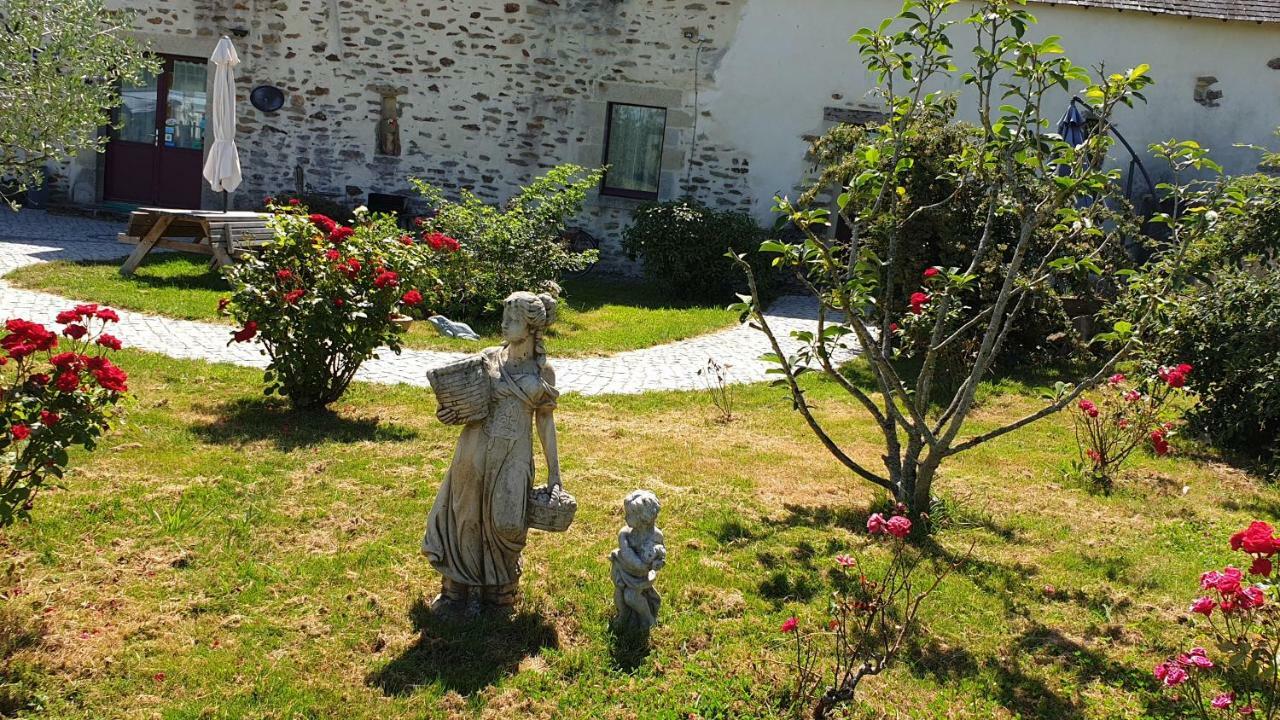 Le Colombier De Kerguezec Bed and Breakfast Surzur Eksteriør billede